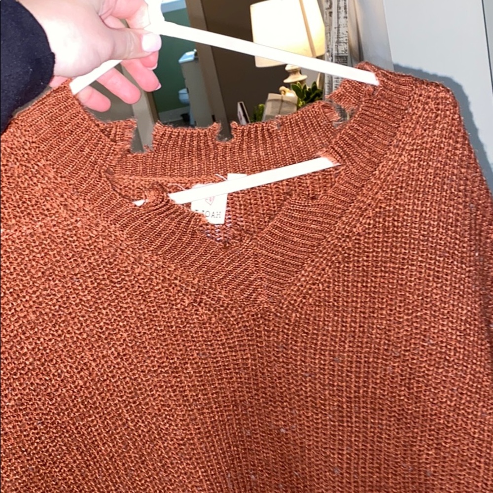 Burnt Orange distressed sweater ♥️🧥 - Picture 5 of 5